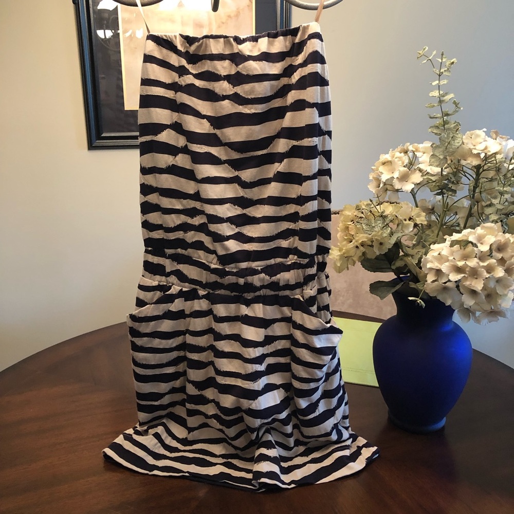 - Aqua strapless, black and taupe lined dress size M